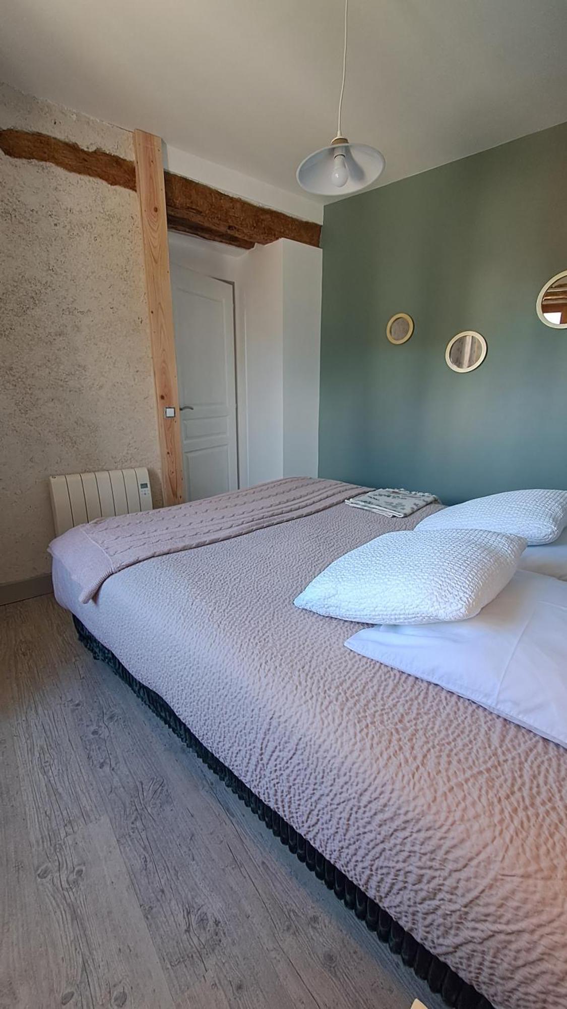 Le Grenier Des Moineaux Bed & Breakfast Font-Romeu-Odeillo-Via Cameră foto